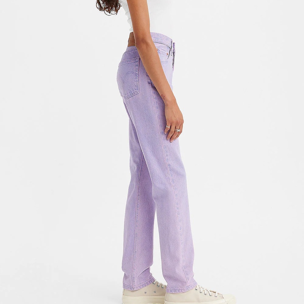 Levi's Women's Soft Purple Straight Leg Jeans
